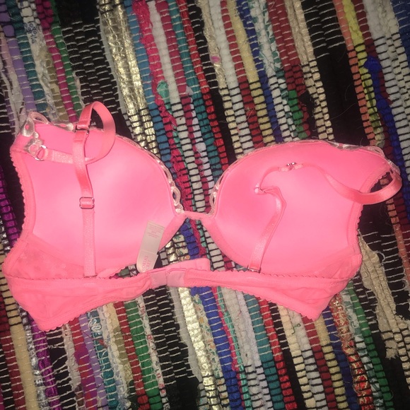 Victoria’s Secret 34B Push-Up Hot Pink - Picture 2 of 7